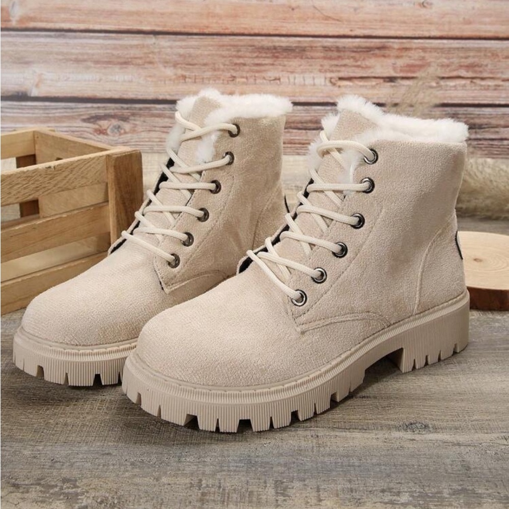 Off Duty Icon Lace-Up Ankle Boots NEW 🏷️